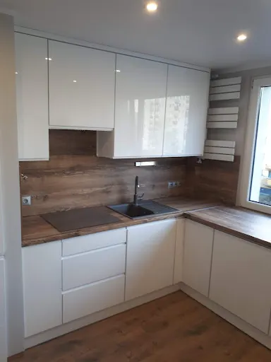 Meble na wymiar MARIO